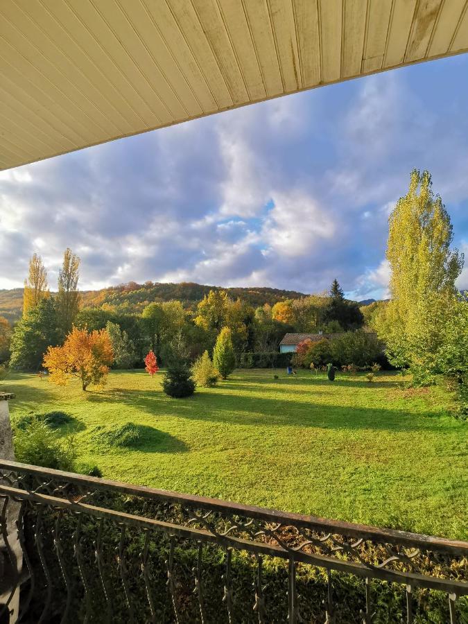 Au Pays D'Olmes Apartamento Lavelanet Exterior foto