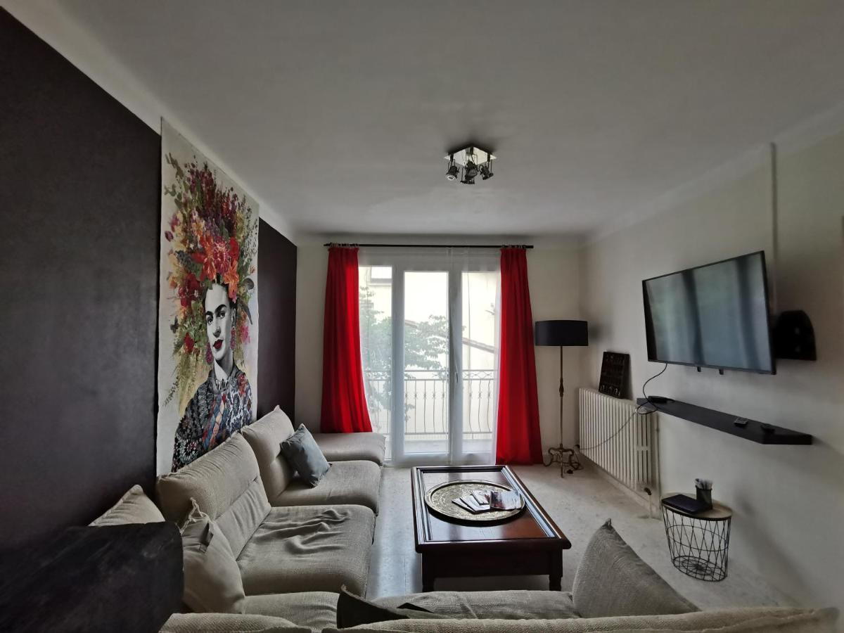 Au Pays D'Olmes Apartamento Lavelanet Exterior foto